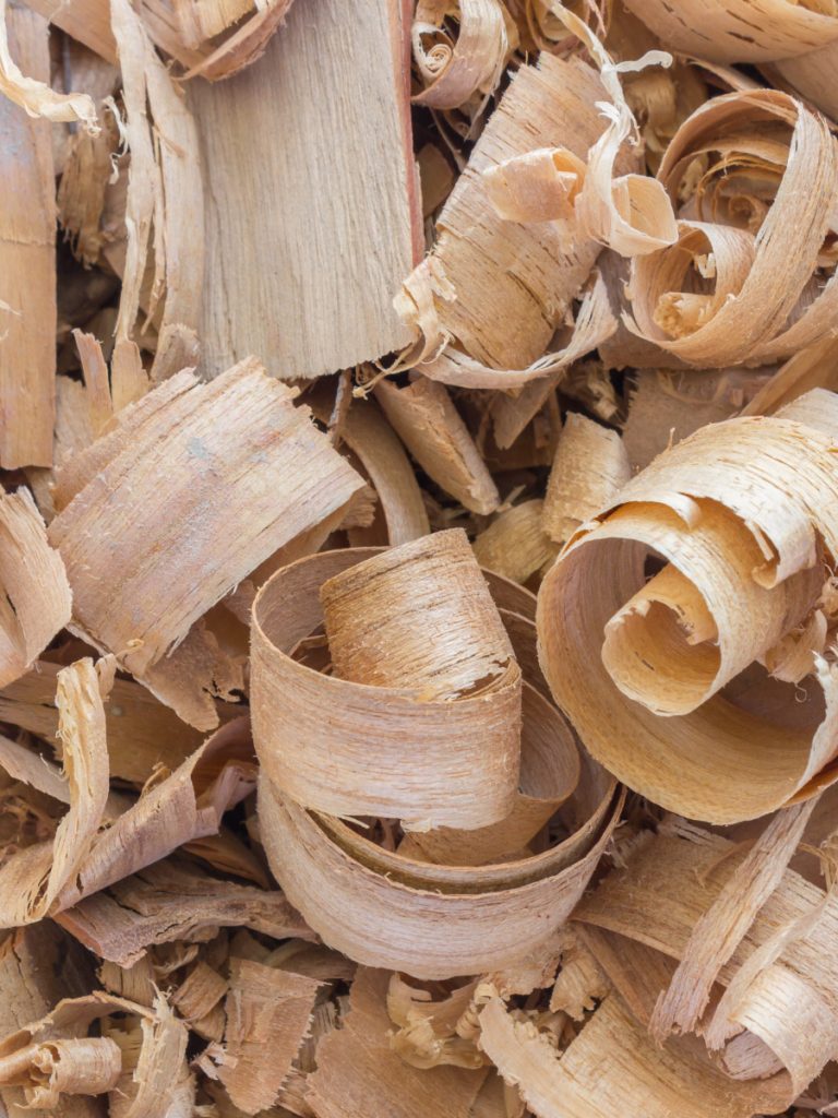 Bois Datchai 07 wood chop cedar 900x1200 - Maison Crivelli